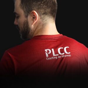 Assinatura PLCC com acesso a cursos, filmes, séries e exercícios em inglês e espanhol