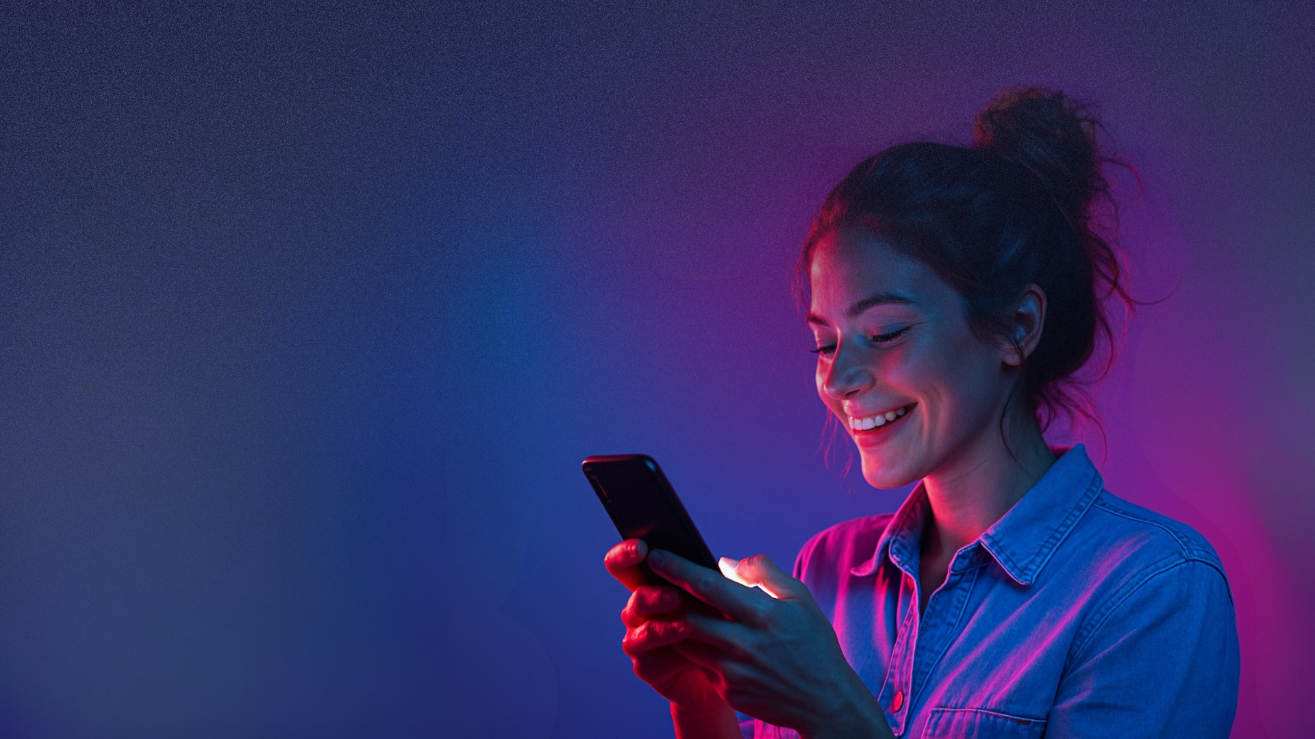 Assinante da PLCC Idiomas estudando inglês ou espanhol